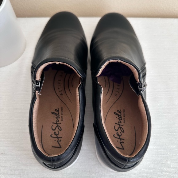 Life Stride Eden Soft System Black Faux Leather Zip Ankle Booties Women’s 10W - Picture 9 of 14